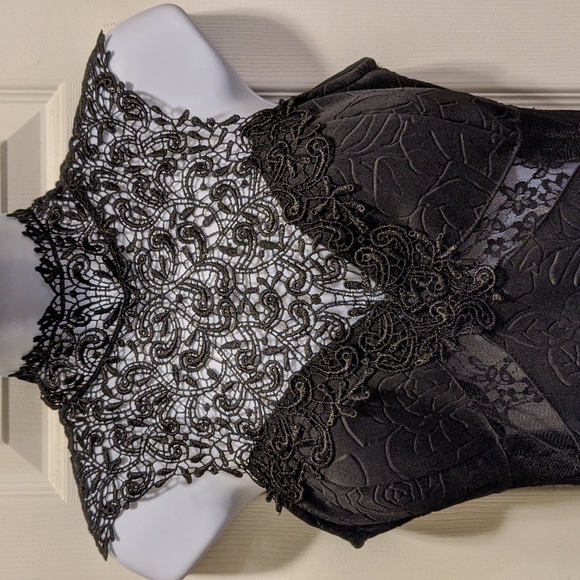 Sexy Victorian Lace Dress Sz 3 - Picture 1 of 8